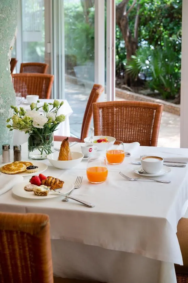 Hotel Maddalena Riccione 3*,