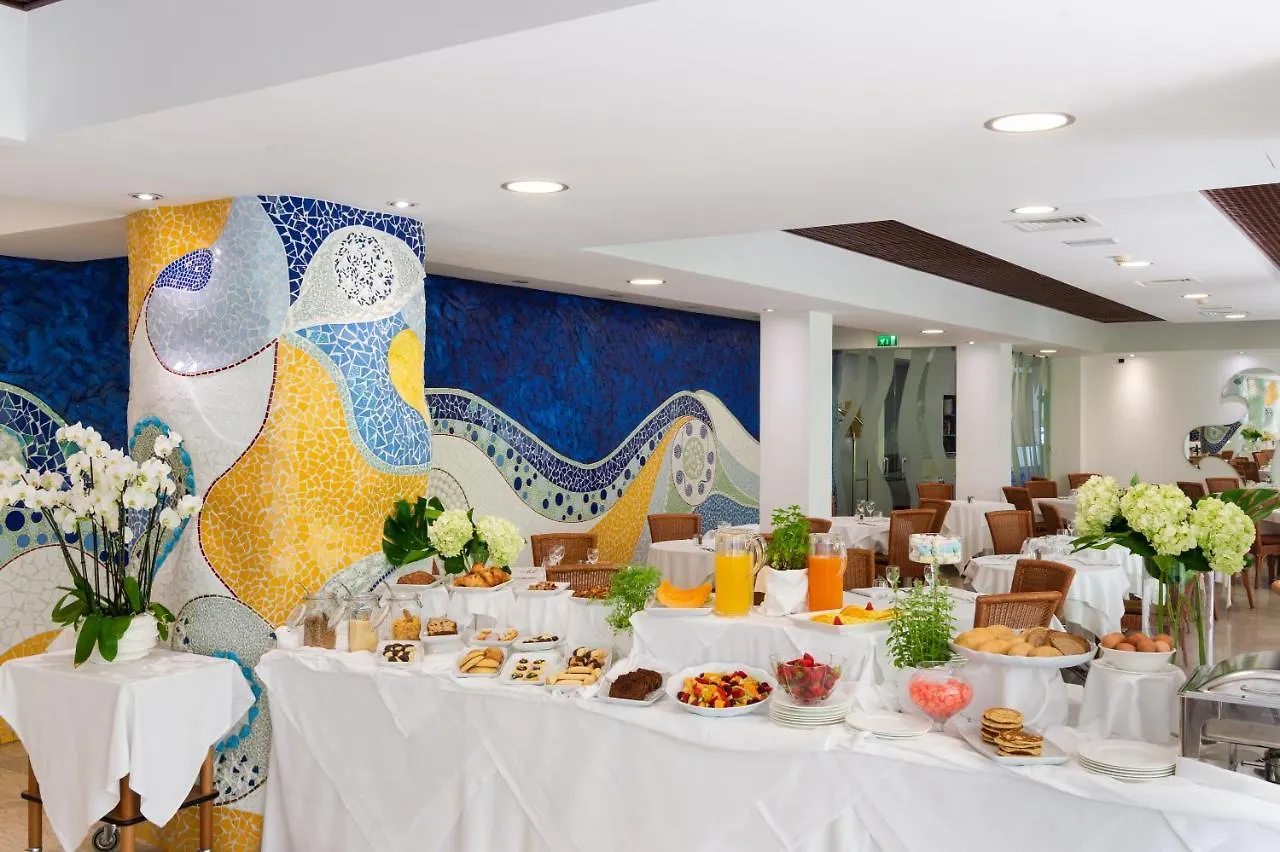 Hotel Maddalena Riccione 3*,
